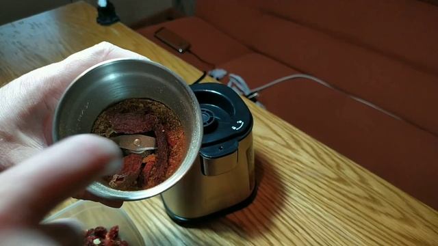 Обзор электрической кофемолки LERAN CGM-0271