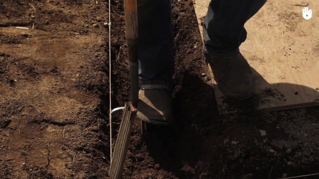 Как копать глубиной на два штыка лопаты