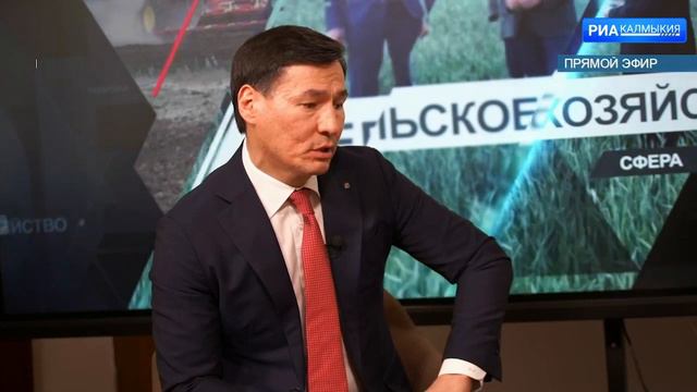 Глава РК дал поручение руководству Черноземельского района дать ответ обратившемуся на Прямую линию смотреть онлайн