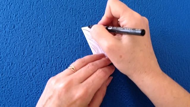 Как красиво вырезать снежинки из бумаги. Красивая снежинка своими руками.Узор для снежинок Новый го смотреть онлайн