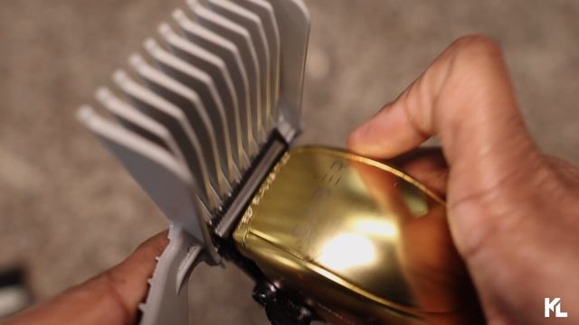 CROWN OR TRASH THE NEW BLEND FRIEND CUTTING COMB | UNBOXING REVIEW |