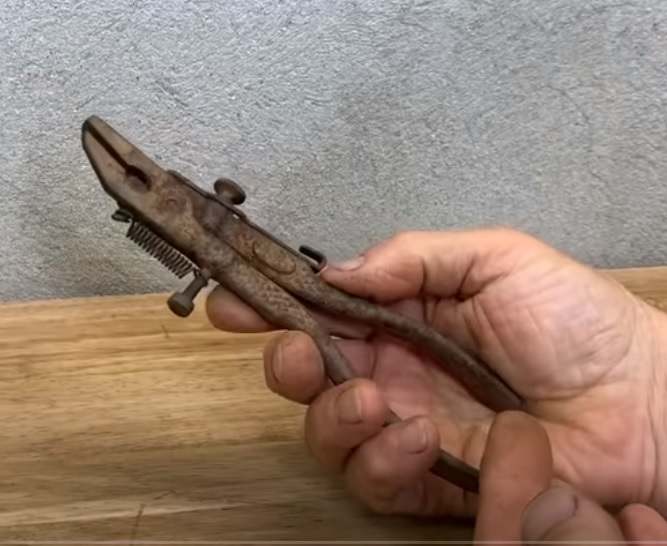 Восстановление ржавых плоскогубцев для набора пил смотреть онлайн