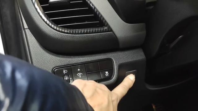 Установка электропривода крышки багажника на новую Kia Seltos смотреть онлайн