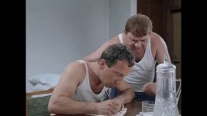 Этот нехороший человек предаст нас при первой опасности. Джентльмены удачи