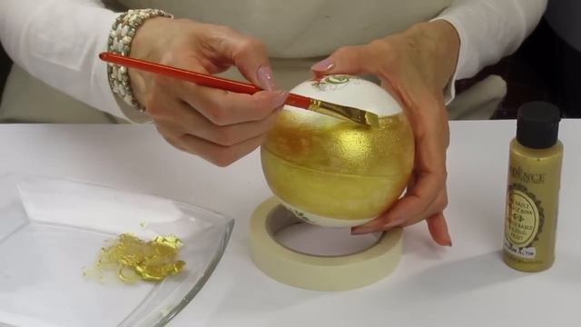 Decoupage Christmas Baubles DIY Ideas ?  ?