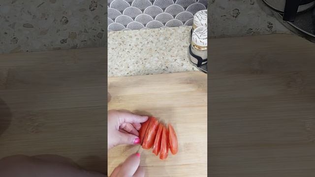 Անչափ համեղ ու պարզ մի աղցան ?