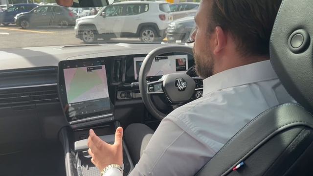 Renault Austral 2023 Hybrid - Interior & Exterior Preview смотреть онлайн