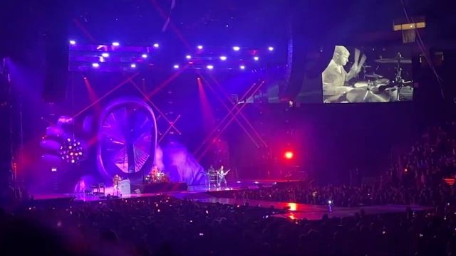 Muse - You Make Me Feel Like It’s Halloween (partial) - Oracle Arena 4/14/23 смотреть онлайн