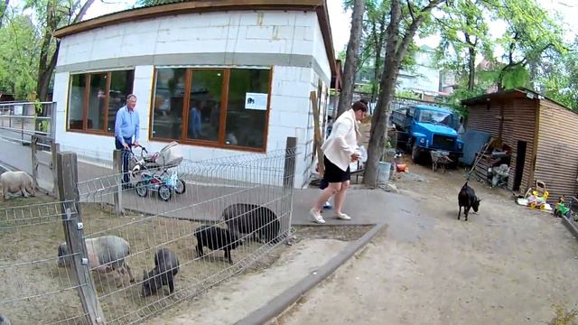 Прогулка в парке миниатюр Бахчисарай первая часть смотреть онлайн