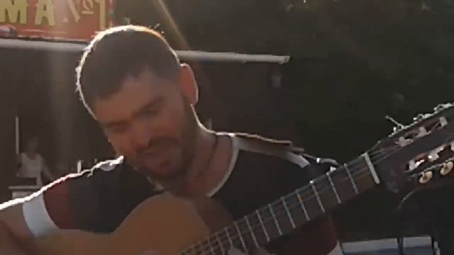 Гитарный виртуоз из Якутии шокировал людей!!! смотреть онлайн