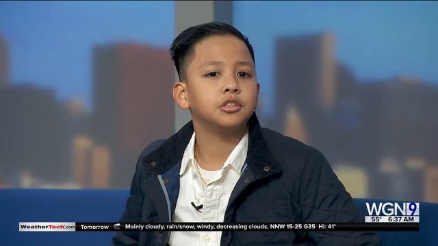 Adorable Friday forecaster sings! смотреть онлайн
