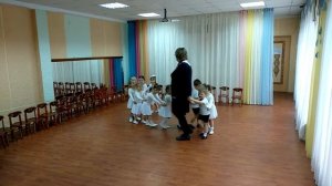 Кружок «Весёлые ножки», млд. гр. Муз приветствие, «Ножками затопали» Дет. сад «Алёнка» Гурьевск