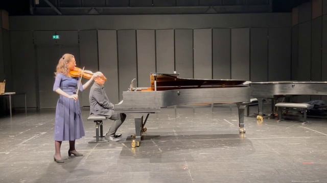 Sibelius: Violin Concerto in D minor, 1st mov. - Naomi Georgievska смотреть онлайн