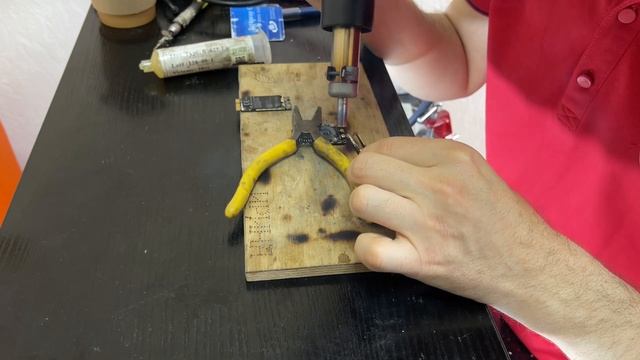 Переделываем Wi Fi от MacBook Pro на iMac 21 Late 2012 A1418 с типовухой вайфай #imac смотреть онлайн