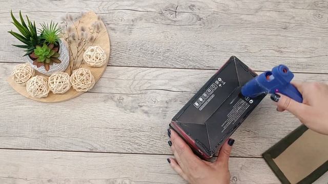 ♻НЕВЕРОЯТНАЯ КРАСОТА? НЕ ВЫБРАСЫВАЙ КАРТОННЫЕ КОРОБКИ В МУСОР!?✂КОРЗИНА-ОРГАНАЙЗЕР СВОИМИ РУКАМИ.? смотреть онлайн