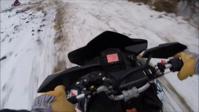 2016 Polaris 800 SKS 155 GBB Mountain Can смотреть онлайн
