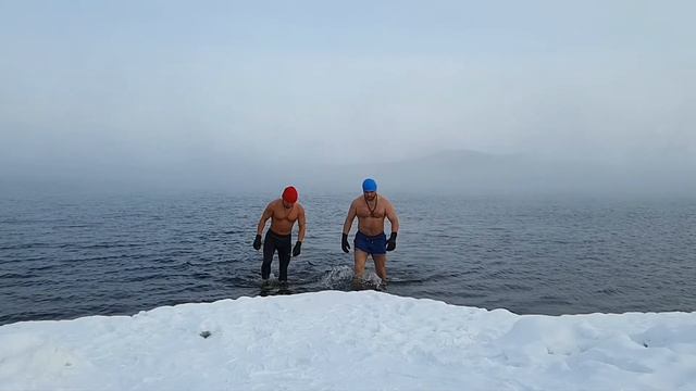 Вызов холоду 😉👍❄🌊🏊♂️ смотреть онлайн