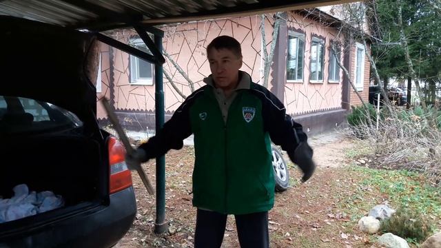 Не можешь сорвать гайку на колесе ? смотреть онлайн