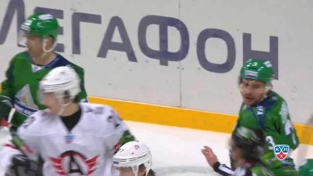 Якуб Коварж надежен в ближнем бою / Jakub Kovar rejects Zubarev's scoring effort смотреть онлайн