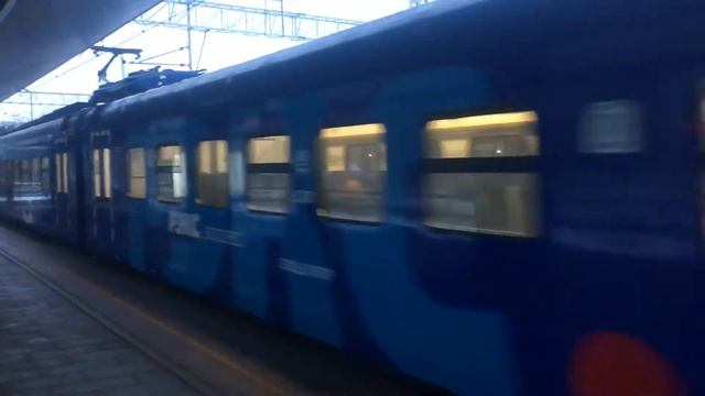 Электропоезда ЭД4М-0478 ЦППК и ЭП2Д-0101 «РЭКС» платформа Долгопрудная смотреть онлайн
