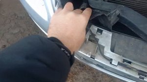 Як зняти фари на пасат б6,незнімаючи бампер