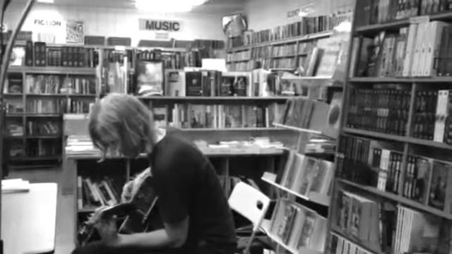 Eric Erlandson смотреть онлайн