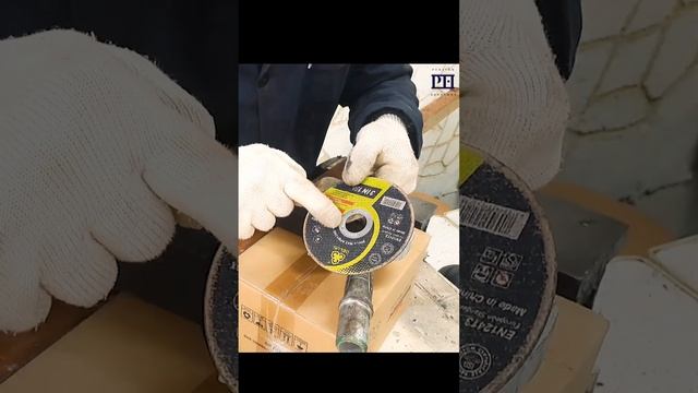 angle grinder cutting disc #shortvideo #viralvideo смотреть онлайн
