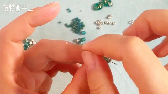 Beaded earrings tutorial | step-by-step|winter green cedar|beading| fire polished round bead смотреть онлайн