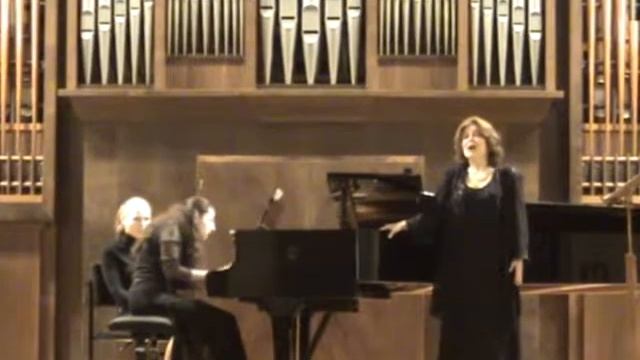 Елена Либерова (сопрано) Полина Свиридовская (фортепиано) смотреть онлайн
