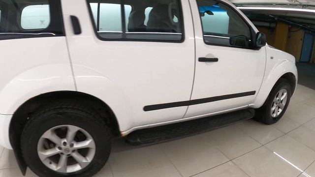 Nissan Pathfinder III 2.5 MT (174 л.с.) 2007 смотреть онлайн