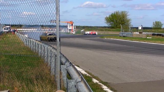 Mercedes 190 5.0 V8 AMG Mati Krawiec Drift Trophy - Nowa Liga Driftingowa Motopark Toruń 2018 смотреть онлайн