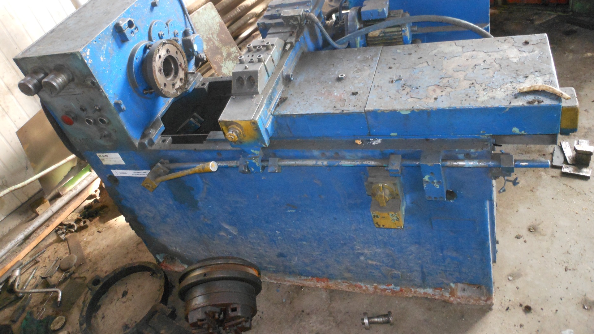 Станки резьбонарезные промышленные  для нарезания резьбы на шпильках