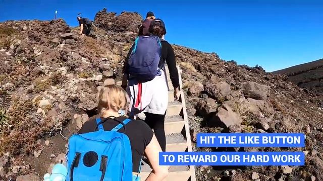 Tongariro Alpine Crossing: The Ultimate Guide - NZPocketGuide.com смотреть онлайн