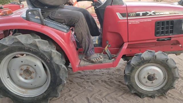 ขายครับรถไถเล็ก ฮอนด้า 18 TX สนใจติดต่อ?0828747250 смотреть онлайн