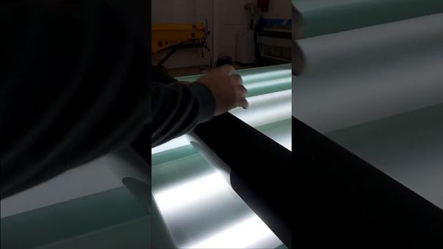 Наклейка на стекло матовой пленки (перегородки в ванную), Окна и Двери г. Назрань. Станок STANBER смотреть онлайн