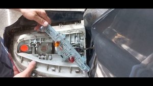How to remove the rear light unit and replace the bulbs on Opel Zafira