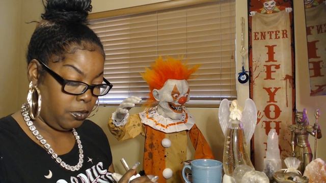 SHE'S A FALSE PROPHETESS AND DONT KNOW $HIT!!! TRYING TO ATTACK DF OVER A MASCULINE!!! смотреть онлайн