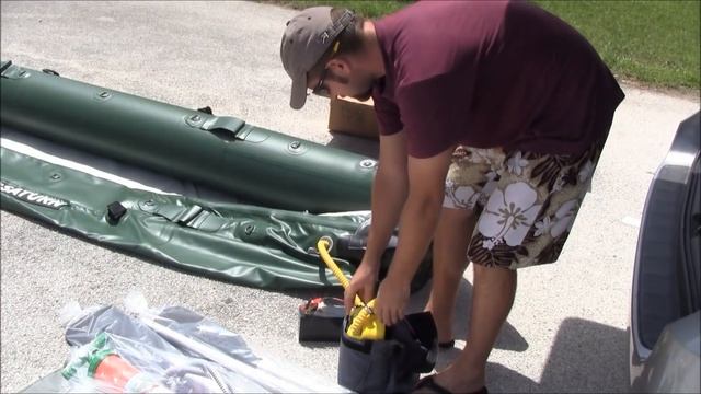 Saturn Inflatable Fishing Kayak Pro Angler FK396 Unboxing and Assembling. смотреть онлайн
