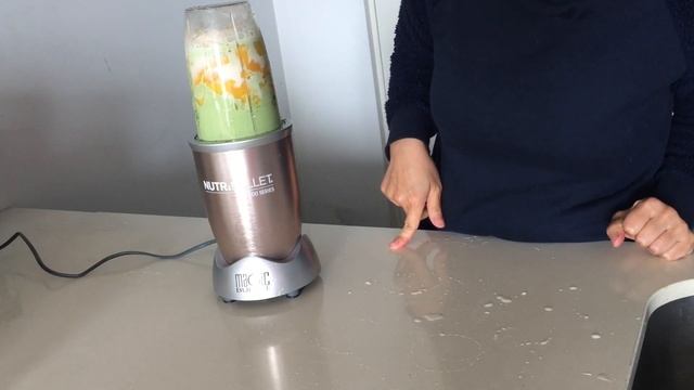 first time using NutriBullet 900W смотреть онлайн