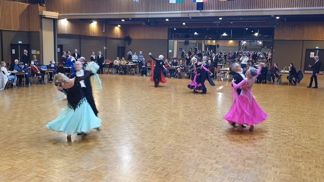 Vorrunde Deutschlandpokal am 18.11.2023 der Masters V S Standard im Boston-Club смотреть онлайн