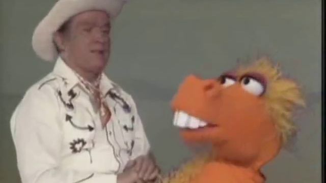 Muppets - Bob Hope - Don't fence me in (Cowboy Sketch) смотреть онлайн