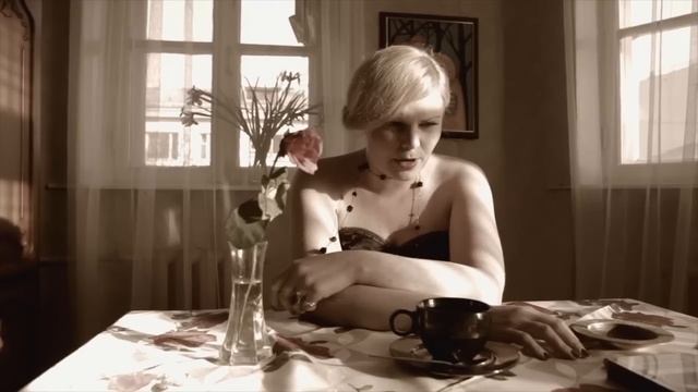 Эбонитовый колотун - ОДИНОКАЯ смотреть онлайн