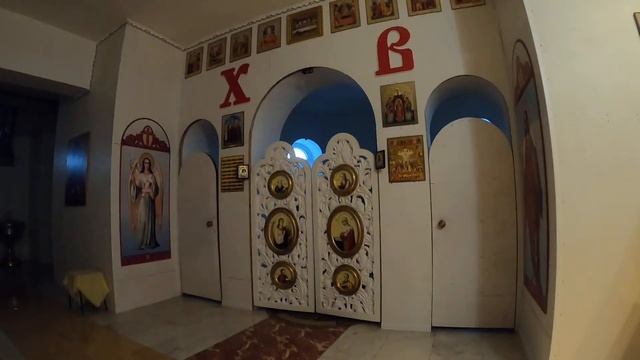 Дорогие братья и сестры! Божественная служба в храме Святой Троицы смотреть онлайн