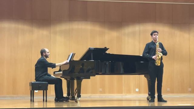 Alexander Glazunov - Concerto for Alto Saxophone, Guilherme Sousa смотреть онлайн
