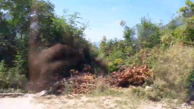 Дорога вдоль Боко Которского залива около г. Рисан смотреть онлайн