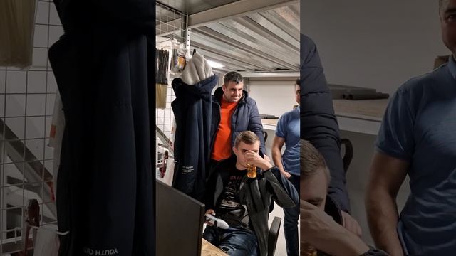 Колян танцует лучше всех, Коляна ждёт большой успех. Пацаны нормальные играют в SPS 5. Лица RVC. смотреть онлайн