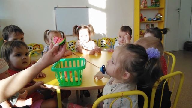 Сиреневая (младшая группа). Рисование "яблоко для Кати" смотреть онлайн