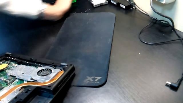 MSI MS163B Laptop Screen Replacement Part1 смотреть онлайн