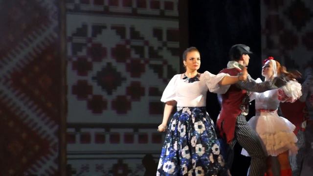 Марина Девятова."Ты ж мене пидманула". Сергиев Посад. 07.11.2017 г. смотреть онлайн
