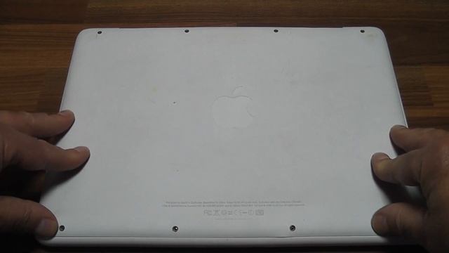 How To Easily Replace An Apple MacBook Battery Yourself